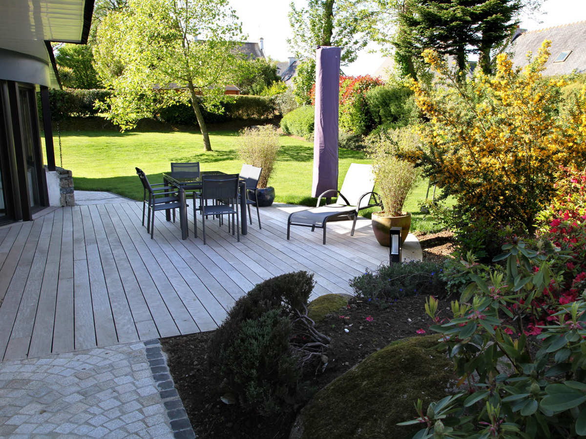 Réalisation d'une terrasse en bois, près de Morlaix